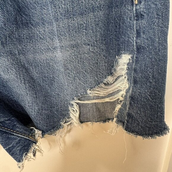 American Eagle High Rise Waist Mom Short Denim Distressed Blue Size 2 26 NWT NEW - Picture 6 of 6